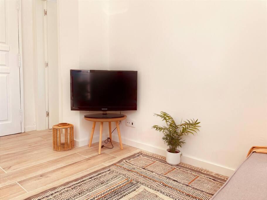 Barcarena Cozy Apartment With Private Courtyard מראה חיצוני תמונה